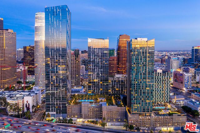877 FRANCISCO Street 1602, Los Angeles, CA 90017