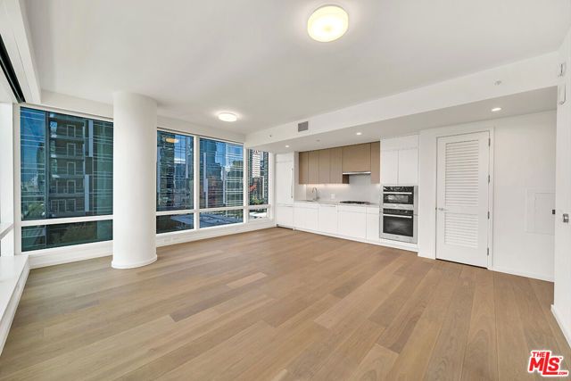 877 FRANCISCO Street 1602, Los Angeles, CA 90017