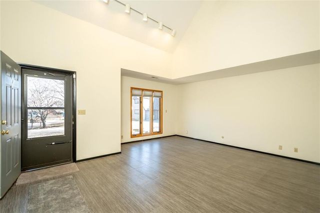 2713 W 24th Terrace, Lawrence, KS 66047