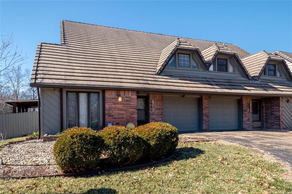 2713 W 24th Terrace, Lawrence, KS 66047