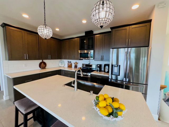 533 Mikioi Pl # 2, Kihei, HI 96753