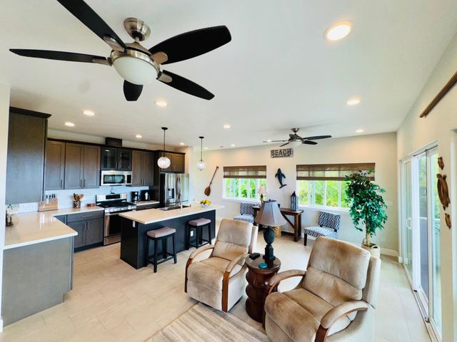 533 Mikioi Pl # 2, Kihei, HI 96753