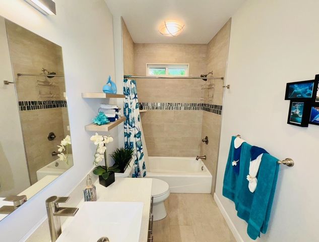 533 Mikioi Pl # 2, Kihei, HI 96753