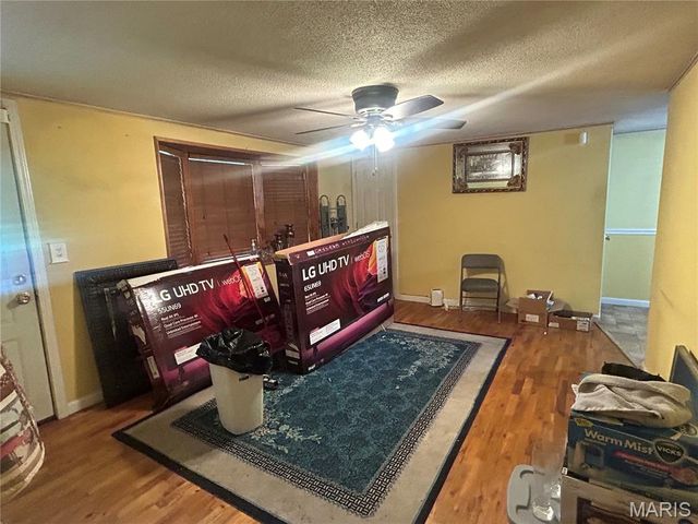 1910 Wallace, Poplar Bluff, MO 63901