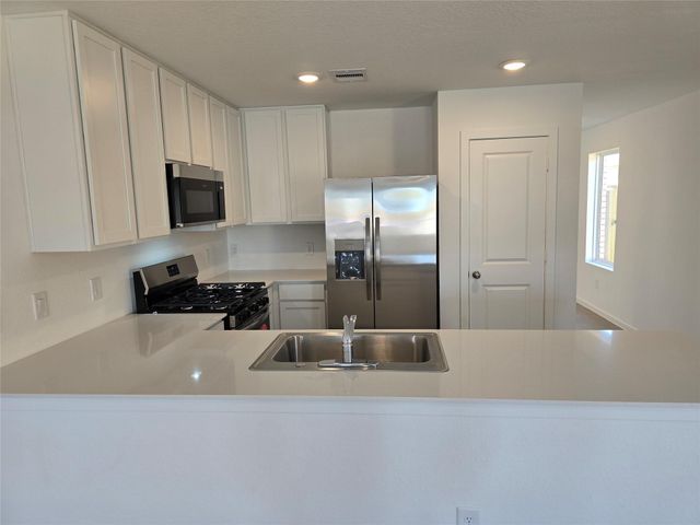 1531 Gentle Wind Court, Angleton, TX 77515
