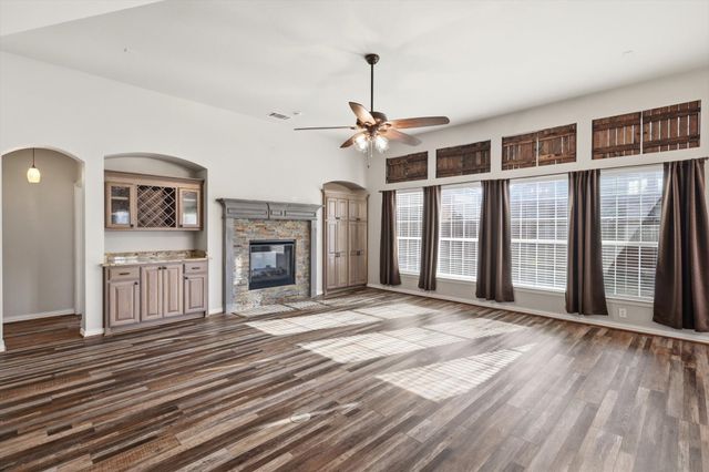 205 Odyssey Lane, Mansfield, TX 76063