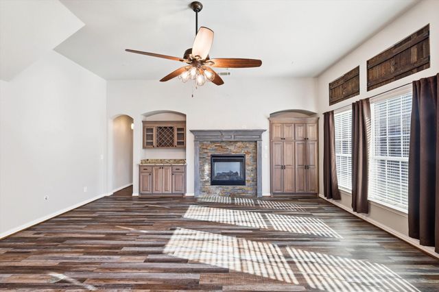 205 Odyssey Lane, Mansfield, TX 76063