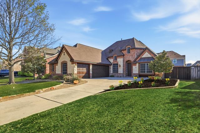 205 Odyssey Lane, Mansfield, TX 76063