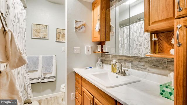 14 MCCARTHY AVE, Langhorne, PA 19047