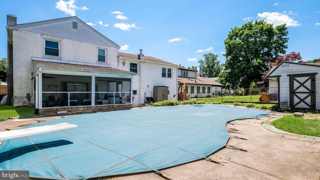 14 MCCARTHY AVE, Langhorne, PA 19047