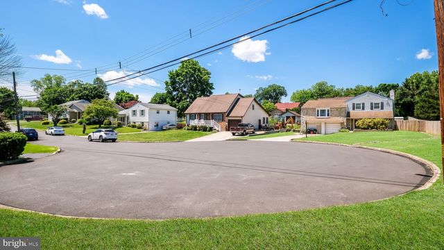 14 MCCARTHY AVE, Langhorne, PA 19047