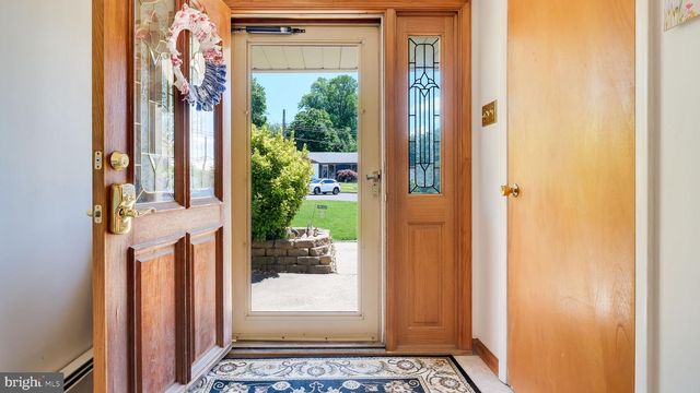 14 MCCARTHY AVE, Langhorne, PA 19047