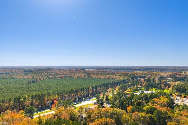 20 Brewers Neck BLVD, Carrollton, VA 23314