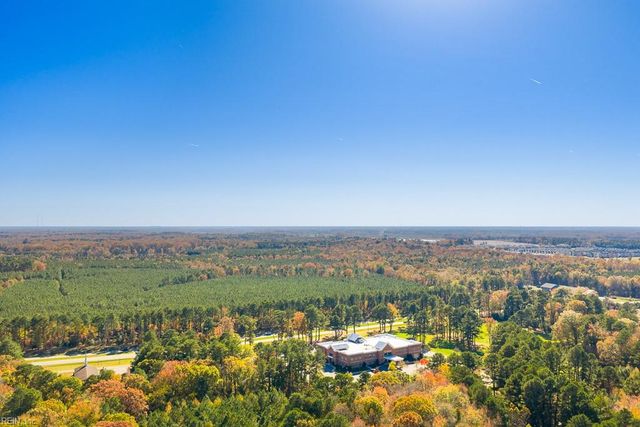 20 Brewers Neck BLVD, Carrollton, VA 23314