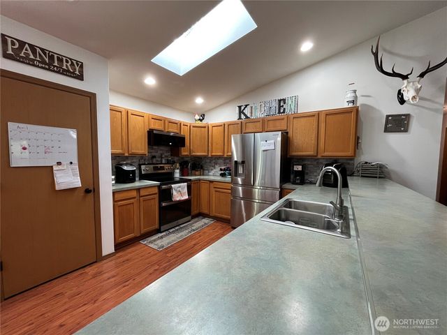 40 E Jarrett Drive, Shelton, WA 98584