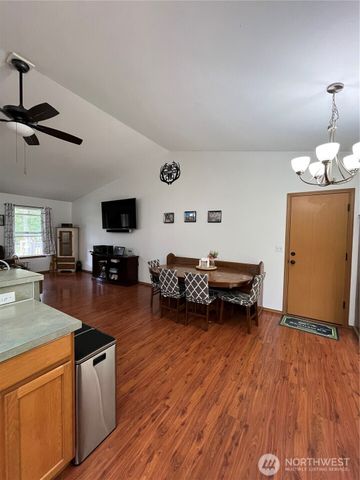 40 E Jarrett Drive, Shelton, WA 98584