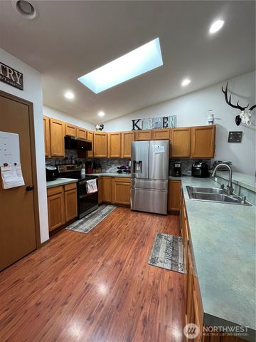 40 E Jarrett Drive, Shelton, WA 98584