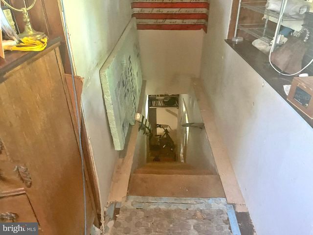 1312 FROSTY HOLLOW RD, Levittown, PA 19056