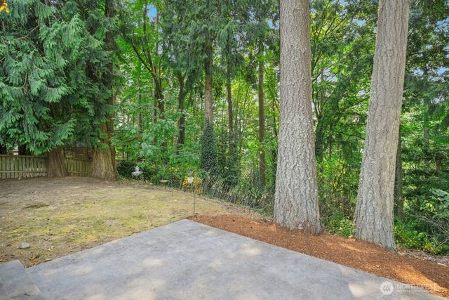 21013 NE 60th Place, Redmond, WA 98053