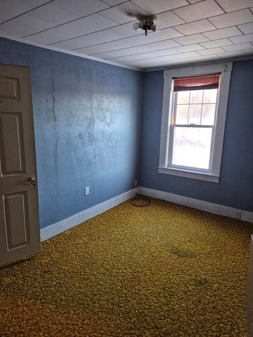 67 Fern St, Athol, MA 01331