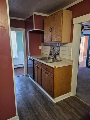 67 Fern St, Athol, MA 01331