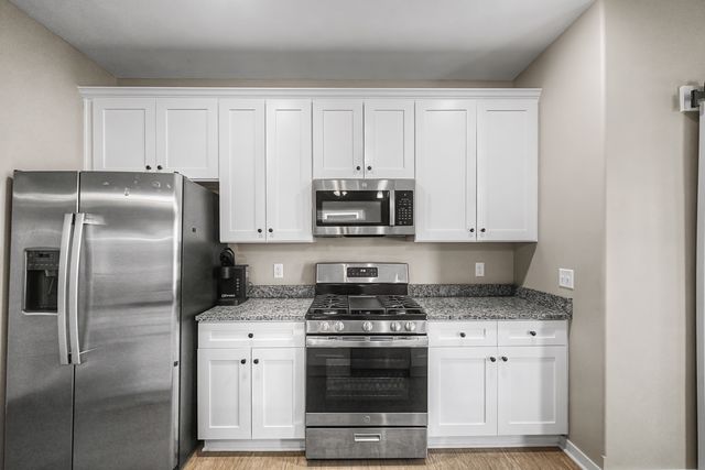 618 Anjali Court 618, Sycamore, IL 60178