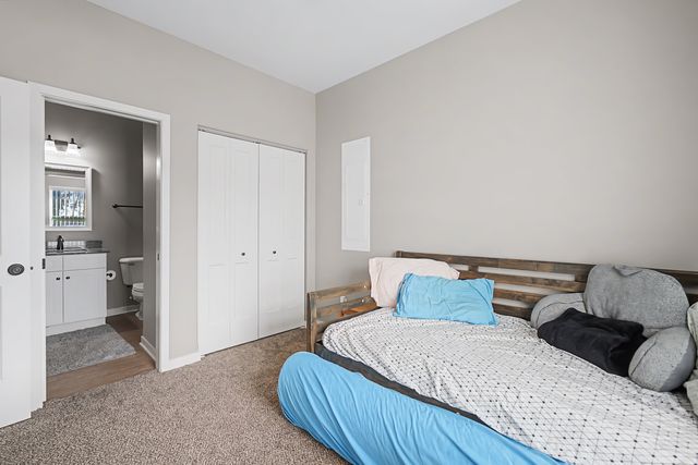 618 Anjali Court 618, Sycamore, IL 60178