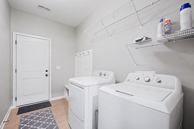 618 Anjali Court 618, Sycamore, IL 60178