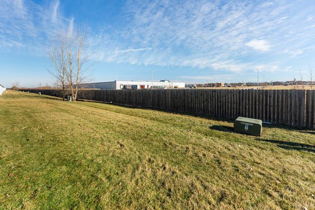 618 Anjali Court 618, Sycamore, IL 60178