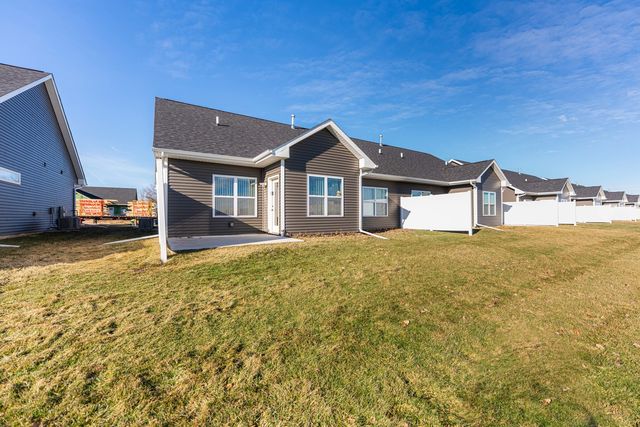 618 Anjali Court 618, Sycamore, IL 60178