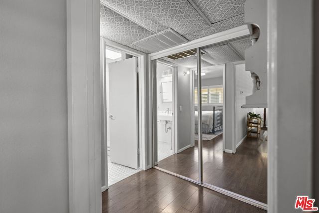 970 Palm Avenue 218, West Hollywood, CA 90069