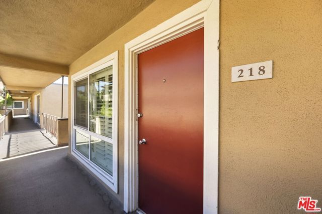 970 Palm Avenue 218, West Hollywood, CA 90069