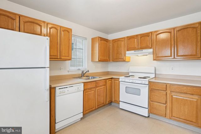 3716 MERRICK ROAD, Philadelphia, PA 19129