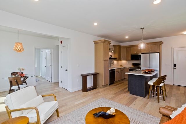 107 Williams Street 2c, Northampton, MA 01060