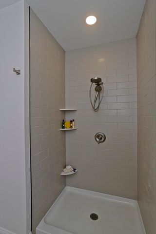 107 Williams Street 2c, Northampton, MA 01060