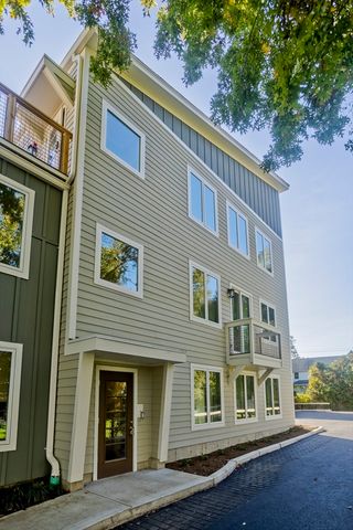 107 Williams Street 2c, Northampton, MA 01060