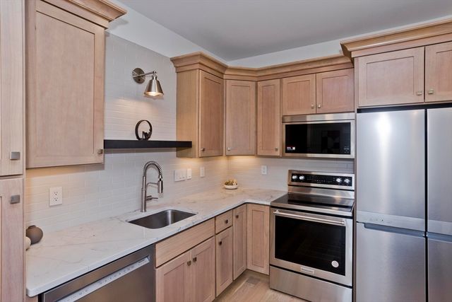 107 Williams Street 2c, Northampton, MA 01060