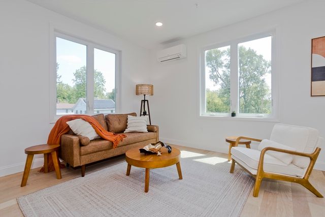 107 Williams Street 2c, Northampton, MA 01060