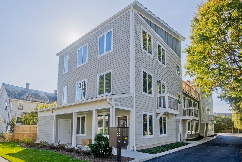 107 Williams Street 2c, Northampton, MA 01060