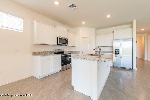 1753 Farnhouse Road SE, Palm Bay, FL 32909