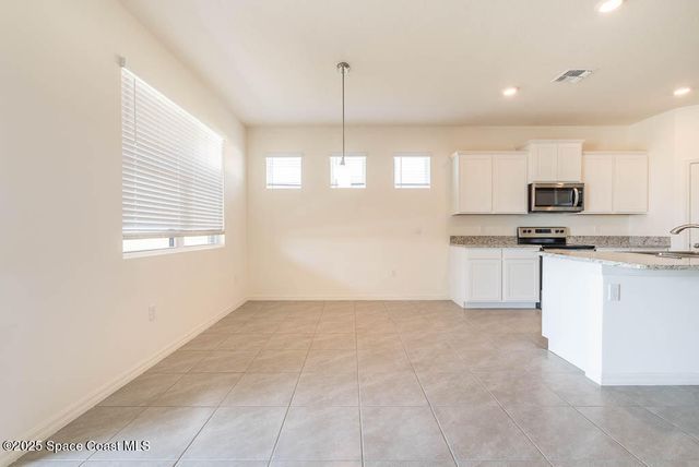 1753 Farnhouse Road SE, Palm Bay, FL 32909