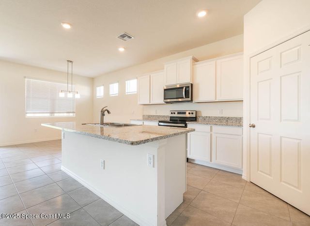 1753 Farnhouse Road SE, Palm Bay, FL 32909