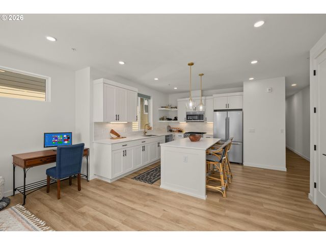 3920 N MONTANA Ave 301, Portland, OR 97227