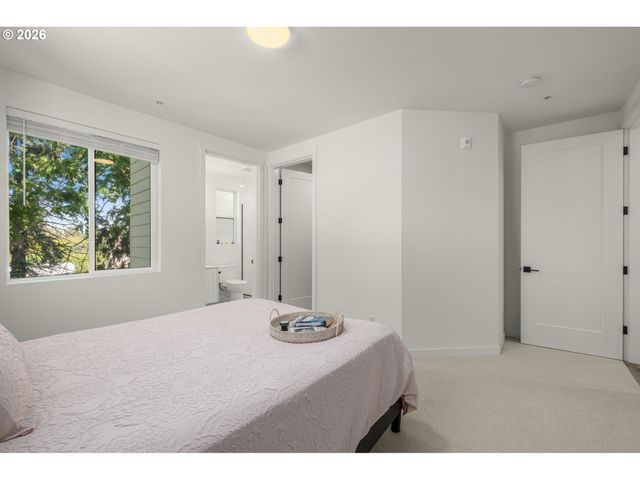 3920 N MONTANA Ave 301, Portland, OR 97227
