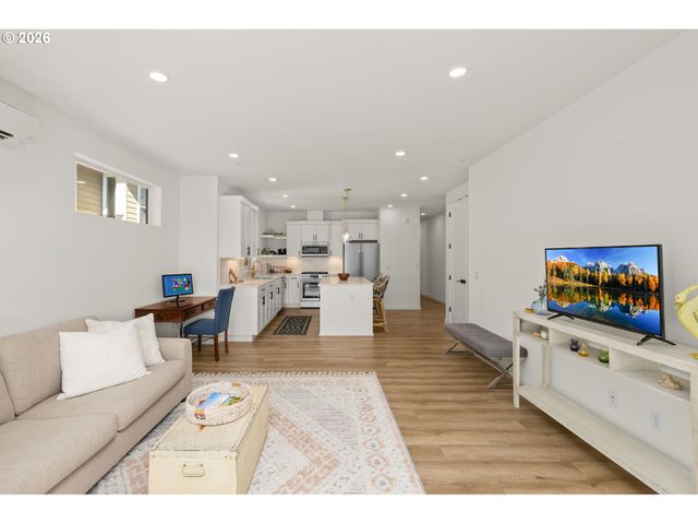 3920 N MONTANA Ave 301, Portland, OR 97227