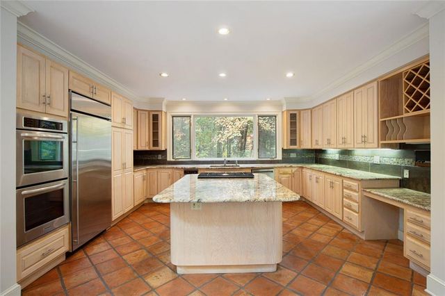 6010 Heards Drive, Sandy Springs, GA 30328