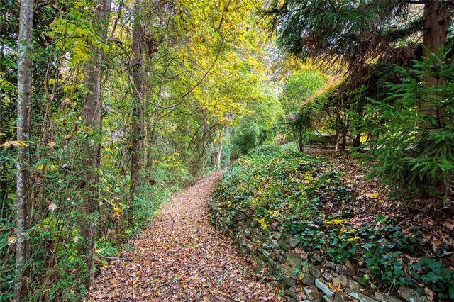 6010 Heards Drive, Sandy Springs, GA 30328