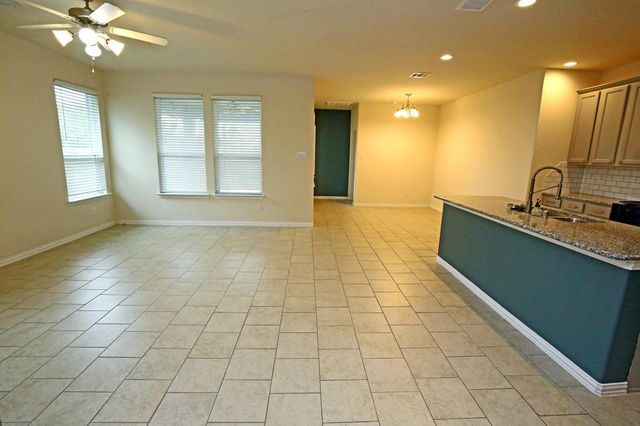 13346 Pecan Trails Drive, Santa Fe, TX 77510