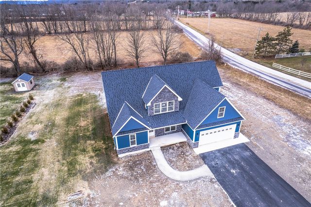 2 Quarry Lane, Big Flats, NY 14845