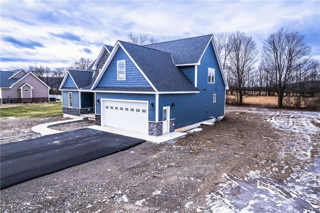 2 Quarry Lane, Big Flats, NY 14845